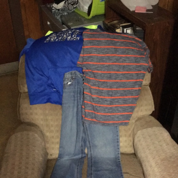 To small - Picture 1 of 5